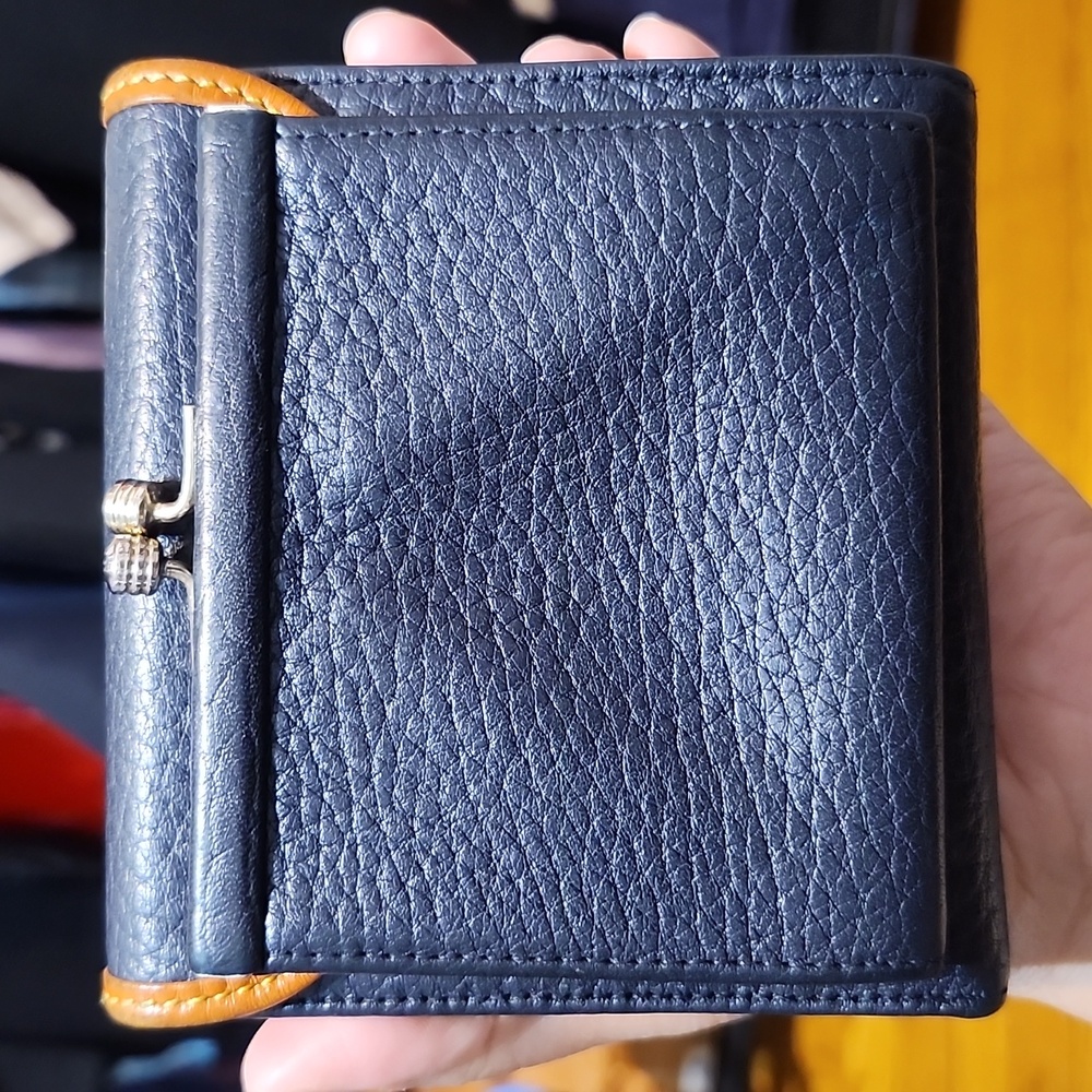 Vintage Dooney & Bourke - Picture 3 of 14